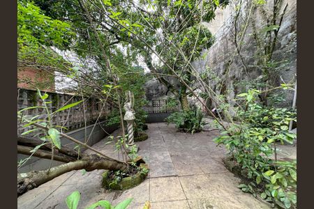 Casa à venda com 330m², 4 quartos e 3 vagasJardim