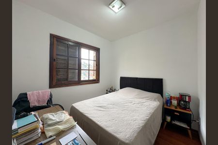 Casa à venda com 330m², 4 quartos e 3 vagasSuíte 1