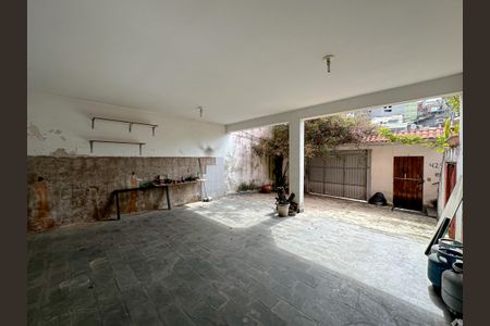 Casa à venda com 330m², 4 quartos e 3 vagasGaragem