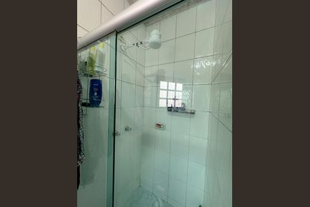 Casa à venda com 330m², 4 quartos e 3 vagasBanheiro Suíte 1