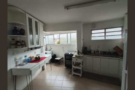 Apartamento à venda com 120m², 2 quartos e 1 vagaCozinha