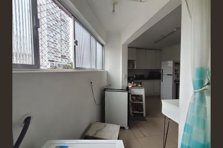 Apartamento à venda com 120m², 2 quartos e 1 vagaÁrea de Serviço