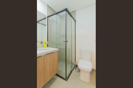 Studio para alugar com 29m², 1 quarto e 1 vaga Studio para alugar com 29m², 1 quarto e 1 vagaBanheiro