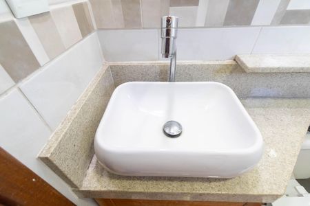 Apartamento para alugar com 55m², 2 quartos e 1 vaga Apartamento para alugar com 55m², 2 quartos e 1 vagaBanheiro