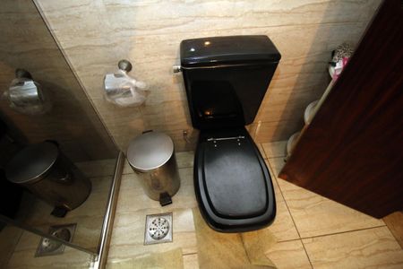 Casa à venda com 193m², 3 quartos e 2 vagasBanheiro Social 2