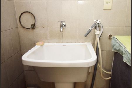 Casa à venda com 193m², 3 quartos e 2 vagasLavanderia