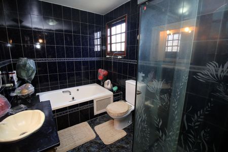 Casa à venda com 193m², 3 quartos e 2 vagasBanheiro da Suíte 3