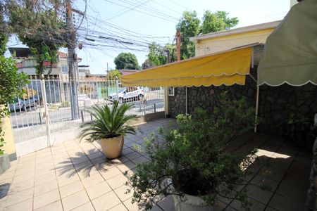 Casa à venda com 193m², 3 quartos e 2 vagasv