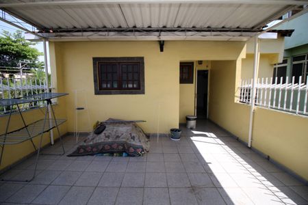 Casa à venda com 193m², 3 quartos e 2 vagasTerraço