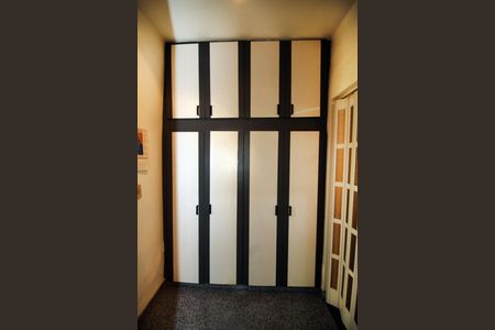 Casa à venda com 193m², 3 quartos e 2 vagasCozinha - Dispensa