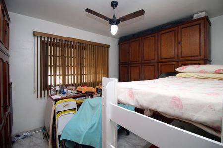 Casa à venda com 193m², 3 quartos e 2 vagasQuarto 1