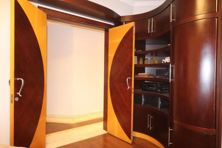 Apartamento à venda com 490m², 4 quartos e 4 vagasSala de TV