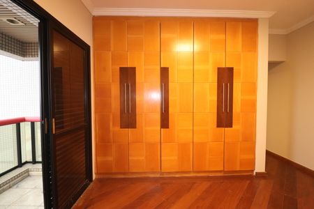 Apartamento à venda com 490m², 4 quartos e 4 vagasSuíte 2