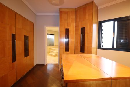 Apartamento à venda com 490m², 4 quartos e 4 vagasCloset da Suíte 1