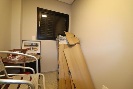 Apartamento à venda com 490m², 4 quartos e 4 vagasQuarto de Serviço 2