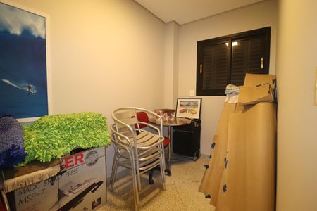 Apartamento à venda com 490m², 4 quartos e 4 vagasQuarto de Serviço 2