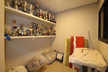 Apartamento à venda com 490m², 4 quartos e 4 vagasQuarto de Serviço 1