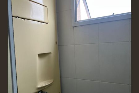 Apartamento à venda com 62m², 2 quartos e 1 vaga Apartamento à venda com 62m², 2 quartos e 1 vagaBanheiro Social