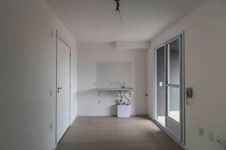 Sala/Cozinha de apartamento para alugar com 1 quarto, 32m² em Vila Santa Clara, São Paulo