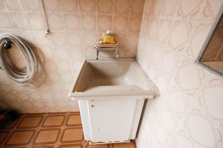 Casa à venda com 160m², 2 quartos e 1 vagaÁrea de serviço