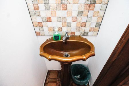 Casa à venda com 160m², 2 quartos e 1 vagaBanheiro 2