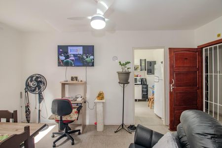 Sala de apartamento à venda com 1 quarto, 40m² em Humaitá, Porto Alegre