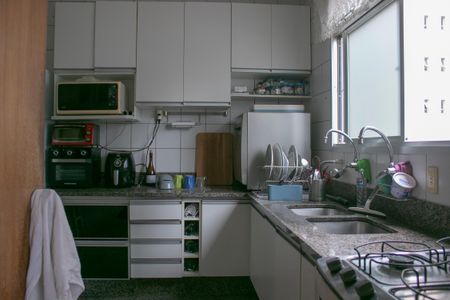 Apartamento para alugar com 146m², 4 quartos e 3 vagas Apartamento para alugar com 146m², 4 quartos e 3 vagasCozinha