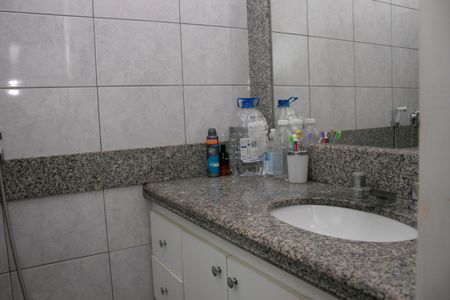 Apartamento para alugar com 146m², 4 quartos e 3 vagas Apartamento para alugar com 146m², 4 quartos e 3 vagasBanheiro Social