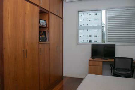 Apartamento para alugar com 146m², 4 quartos e 3 vagas Apartamento para alugar com 146m², 4 quartos e 3 vagasSuíte
