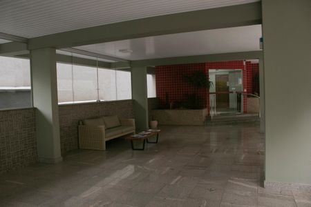 Apartamento para alugar com 146m², 4 quartos e 3 vagas Apartamento para alugar com 146m², 4 quartos e 3 vagasHall de entrada