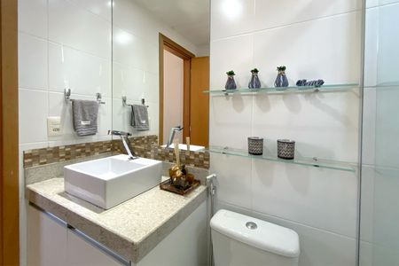 Apartamento à venda com 97m², 3 quartos e 2 vagasBanheiro da Suíte