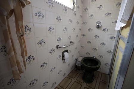 Casa à venda com 197m², 4 quartos e 2 vagas Casa à venda com 197m², 4 quartos e 2 vagasBanheiro 2