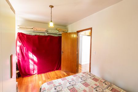 Casa à venda com 252m², 3 quartos e 3 vagasQuarto 2