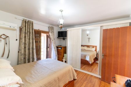 Casa à venda com 252m², 3 quartos e 3 vagasSuíte