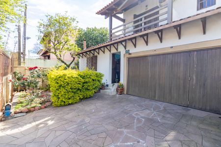 Casa à venda com 252m², 3 quartos e 3 vagasGaragem