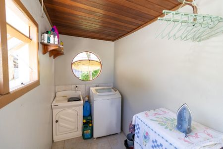 Casa à venda com 252m², 3 quartos e 3 vagasÁrea de Serviço