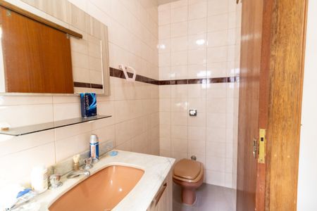 Casa à venda com 252m², 3 quartos e 3 vagasBanheiro Social