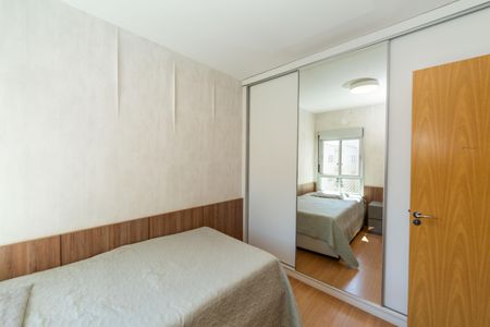 Apartamento à venda com 89m², 3 quartos e 2 vagasQuarto 2
