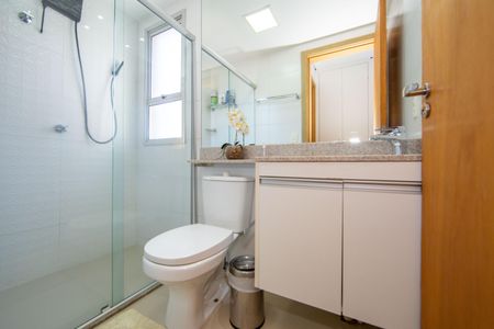 Apartamento à venda com 89m², 3 quartos e 2 vagasBanheiro da Suíte