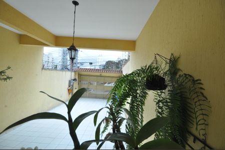 Vista da Sala de casa à venda com 3 quartos, 215m² em Vila Mazzei, São Paulo