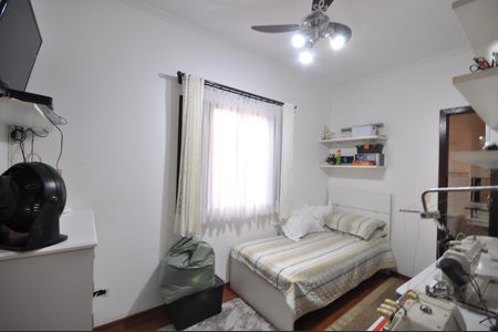 Casa à venda com 215m², 3 quartos e 4 vagasSuíte 2