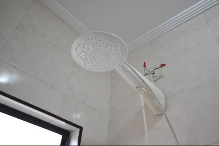 Casa à venda com 215m², 3 quartos e 4 vagasBanheiro da Suíte 2