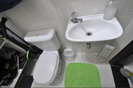 Casa à venda com 215m², 3 quartos e 4 vagasBanheiro de Serviço