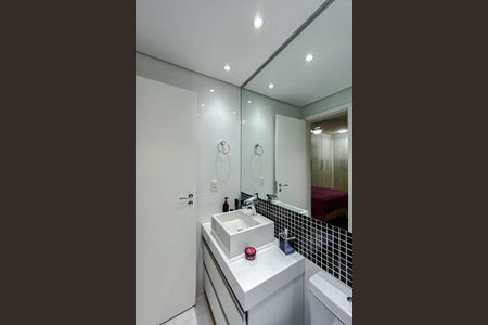 Apartamento à venda com 96m², 3 quartos e 2 vagasBanheiro da Suíte
