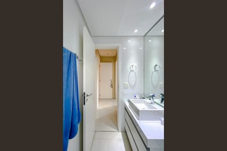 Apartamento à venda com 96m², 3 quartos e 2 vagasBanheiro