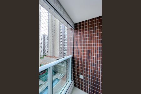 Apartamento à venda com 96m², 3 quartos e 2 vagasVaranda da Suíte