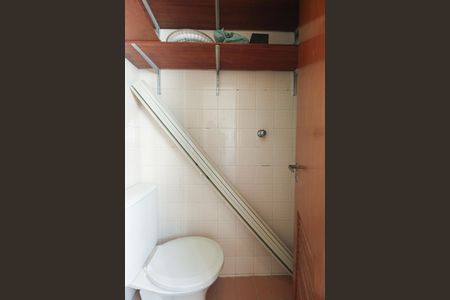Apartamento para alugar com 70m², 2 quartos e 1 vagaÁrea de Serviço - Banheiro de Serviço