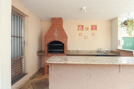 Apartamento para alugar com 70m², 2 quartos e 1 vagaCondomínio - Churrasqueira