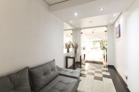 Apartamento para alugar com 70m², 2 quartos e 1 vagaCondomínio - Hall