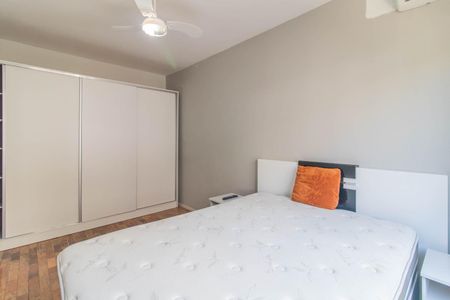 Quarto 2 de apartamento à venda com 2 quartos, 70m² em Menino Deus, Porto Alegre